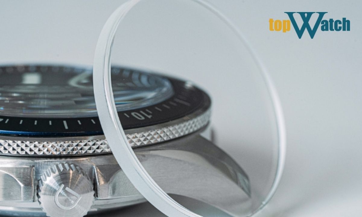 kính sapphire trên đồng hồ
