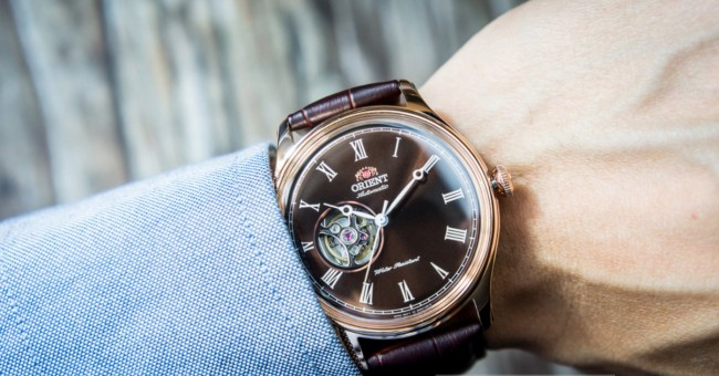 Review về chiếc đồng hồ Orient FAG00001T0 cổ điển bí ẩn và sang trọng