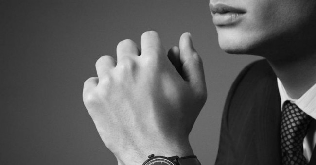 Mách chàng cách đeo đồng hồ nam đúng cách – siêu sành điệu
