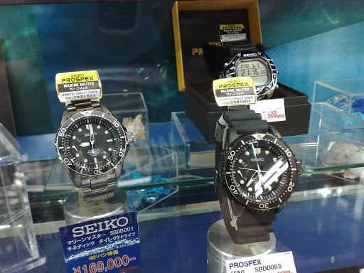 Những điều cần chú ý khi mua đồng hồ ở Nhật Bản