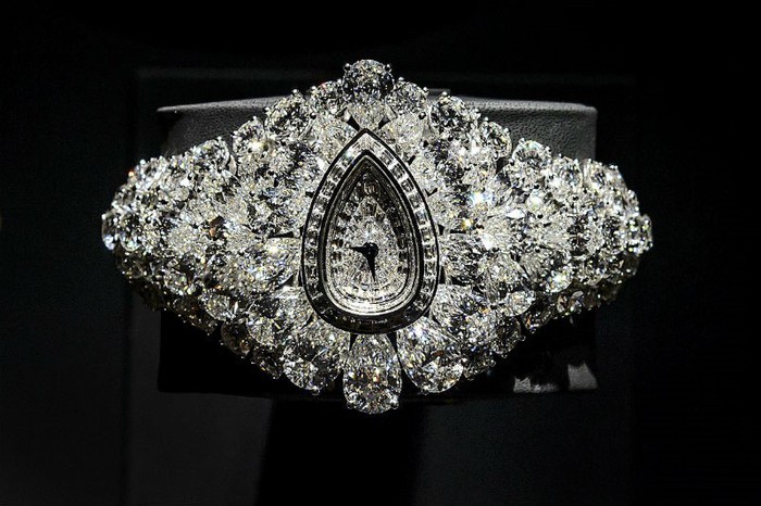 Đồng hồ nam Graff Diamonds The Fascination sở hữu rất nhiều kim cương đắt giá