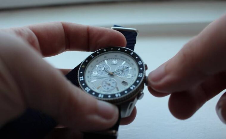 Mách bạn cách chỉnh ngày trên đồng hồ đeo tay chuẩn không cần chỉnh