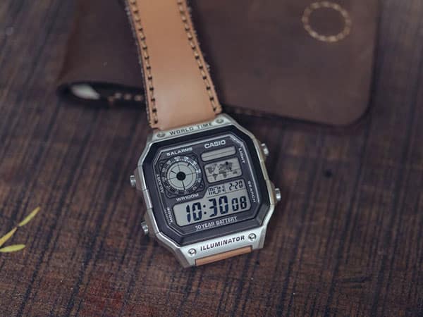 Mua đồng hồ từ các đại lý chính hãng giúp bạn có thể mua đồng hồ chính hãng an toàn