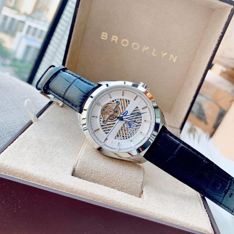 Cận cảnh thiết kế của đồng hồ Brooklyn
