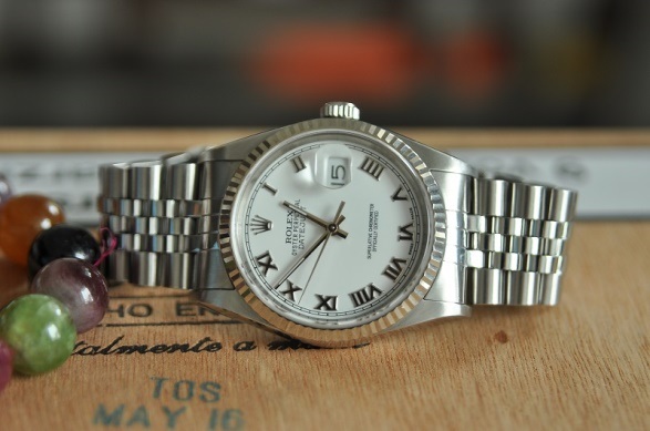 Đồng hồ Rolex Datejust 16234 cuốn hút và tinh tế