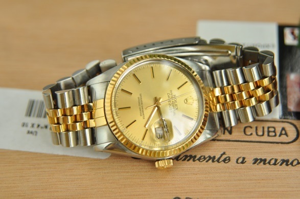 Đồng hồ Rolex Datejust 16013 sang trọng và đẳng cấp