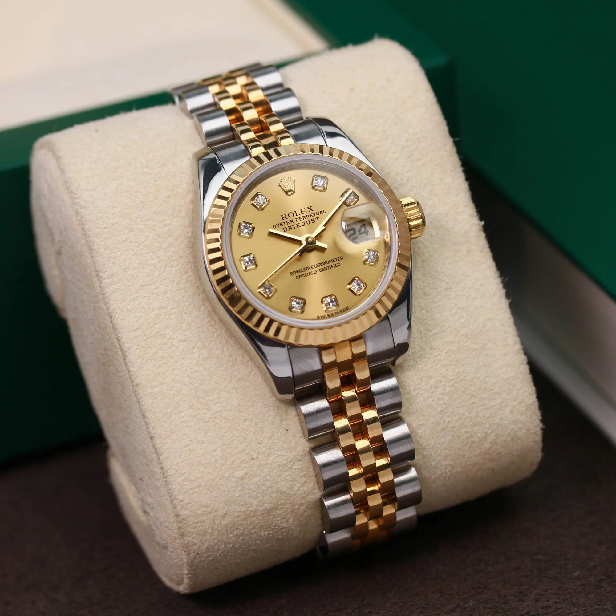 Đồng Hồ Rolex Lady-Datejust 179173 Mặt Tia Vàng Cọc Kim Cương