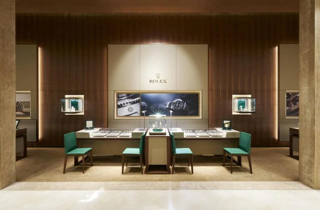 Có gì trong cửa hàng đồng hồ Rolex lớn nhất thế giới: Từng chi tiết trang trí, thiết kế không gian đều gợi nhắc đến những chiếc đồng hồ cao cấp bạc tỉ