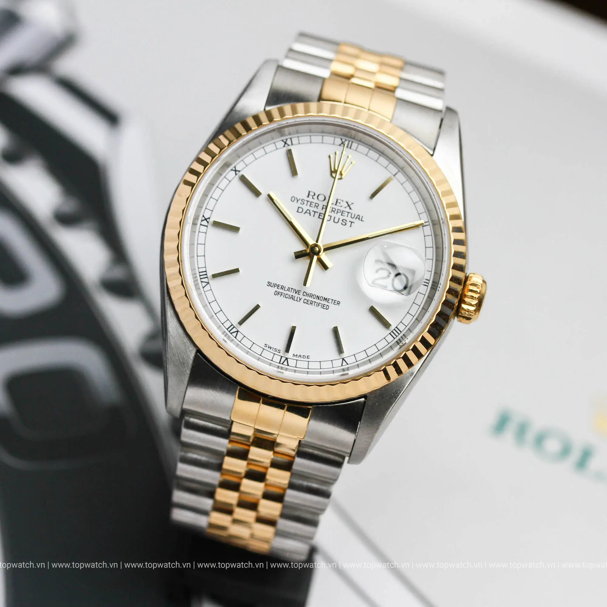 Đồng Hồ Rolex Datejust 16233 Mặt Số Men Trắng Cọc Vạch