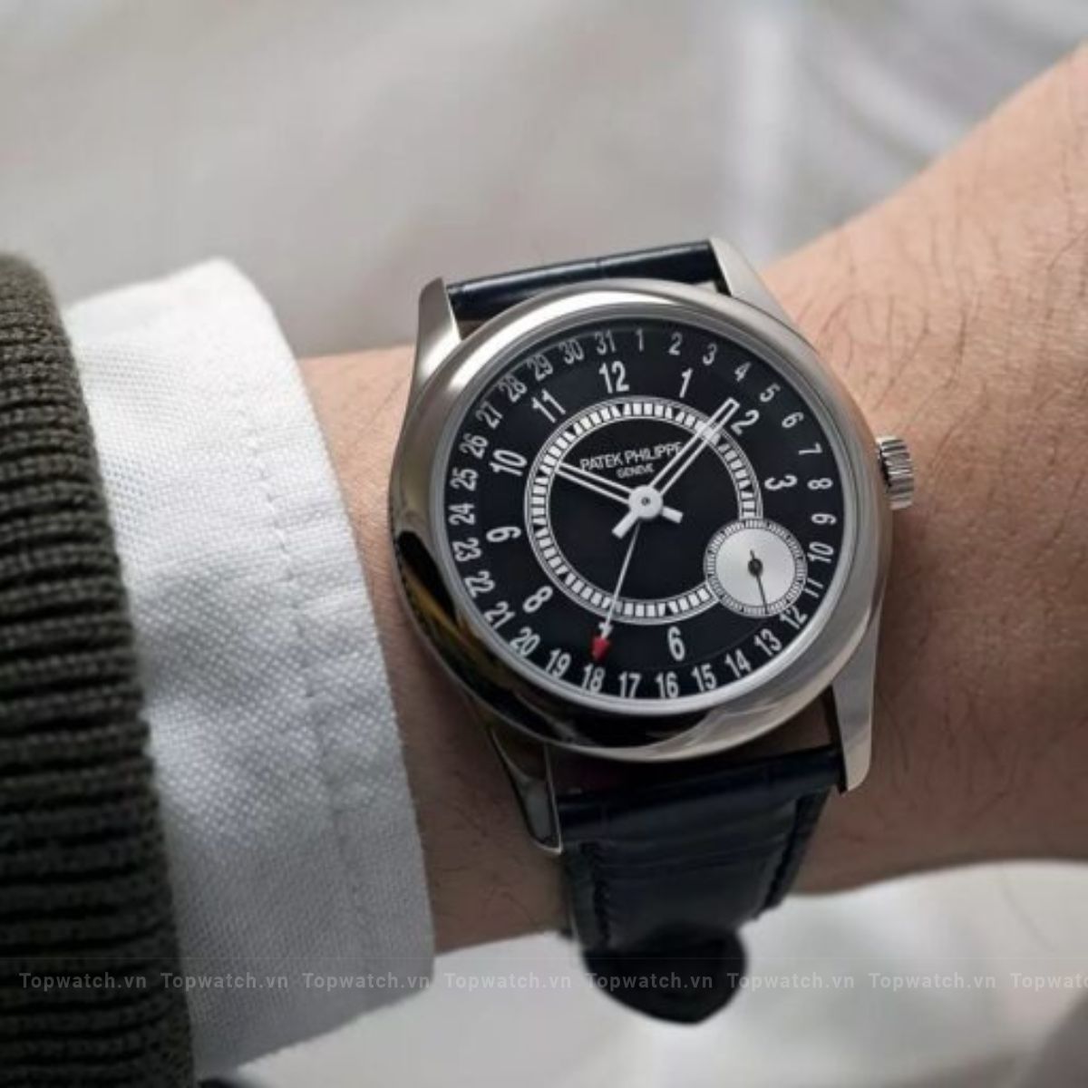 Patek Philippe Calatrava 6006G-001 Watch 39mm