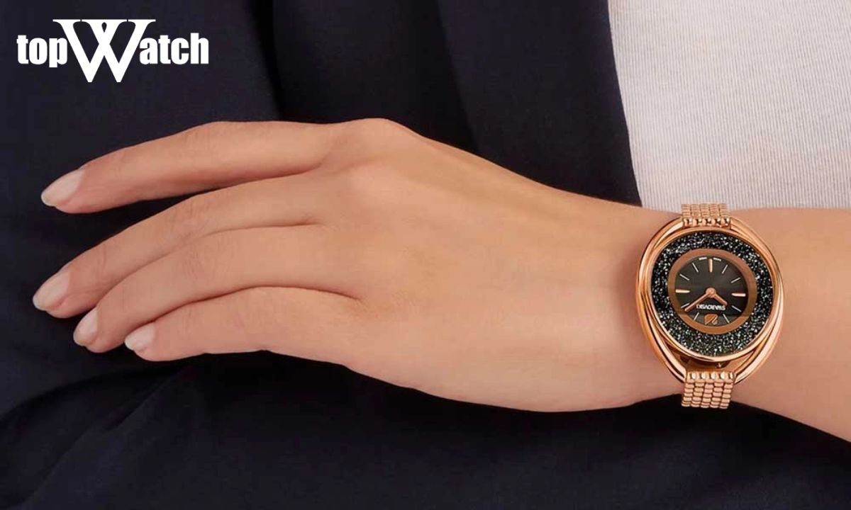 phong cách đồng hồ swarovski 