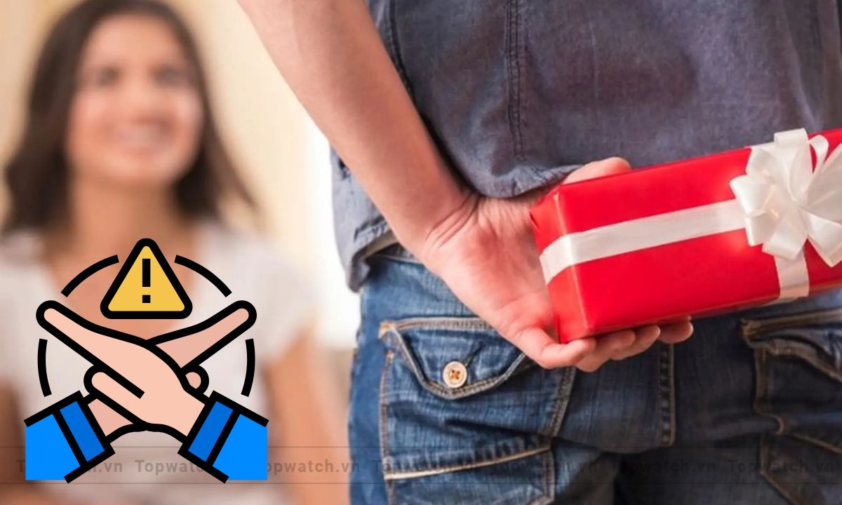 Thời điểm không nên tặng đồng hồ