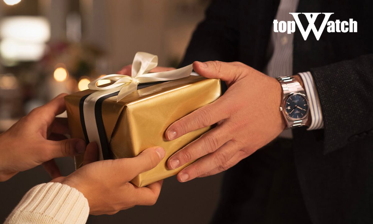 tặng đồng hồ cho người thân
