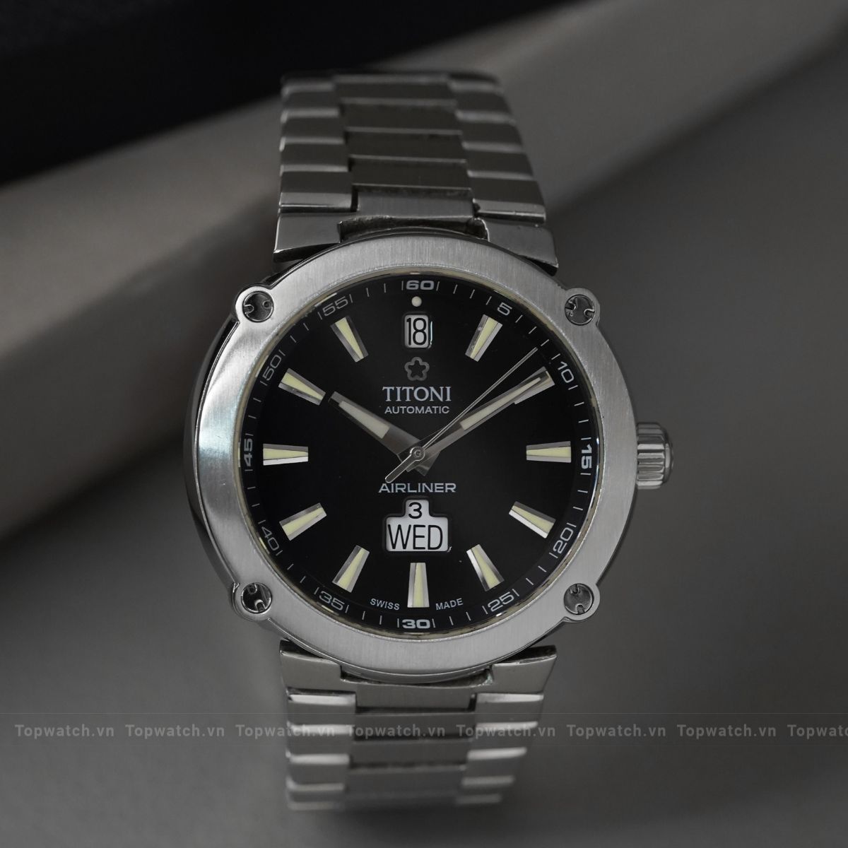 Đồng hồ Swiss watch Titoni Airliner 93935-S-247 Đồng hồ Swiss watch Titoni Airliner 93935-S-247