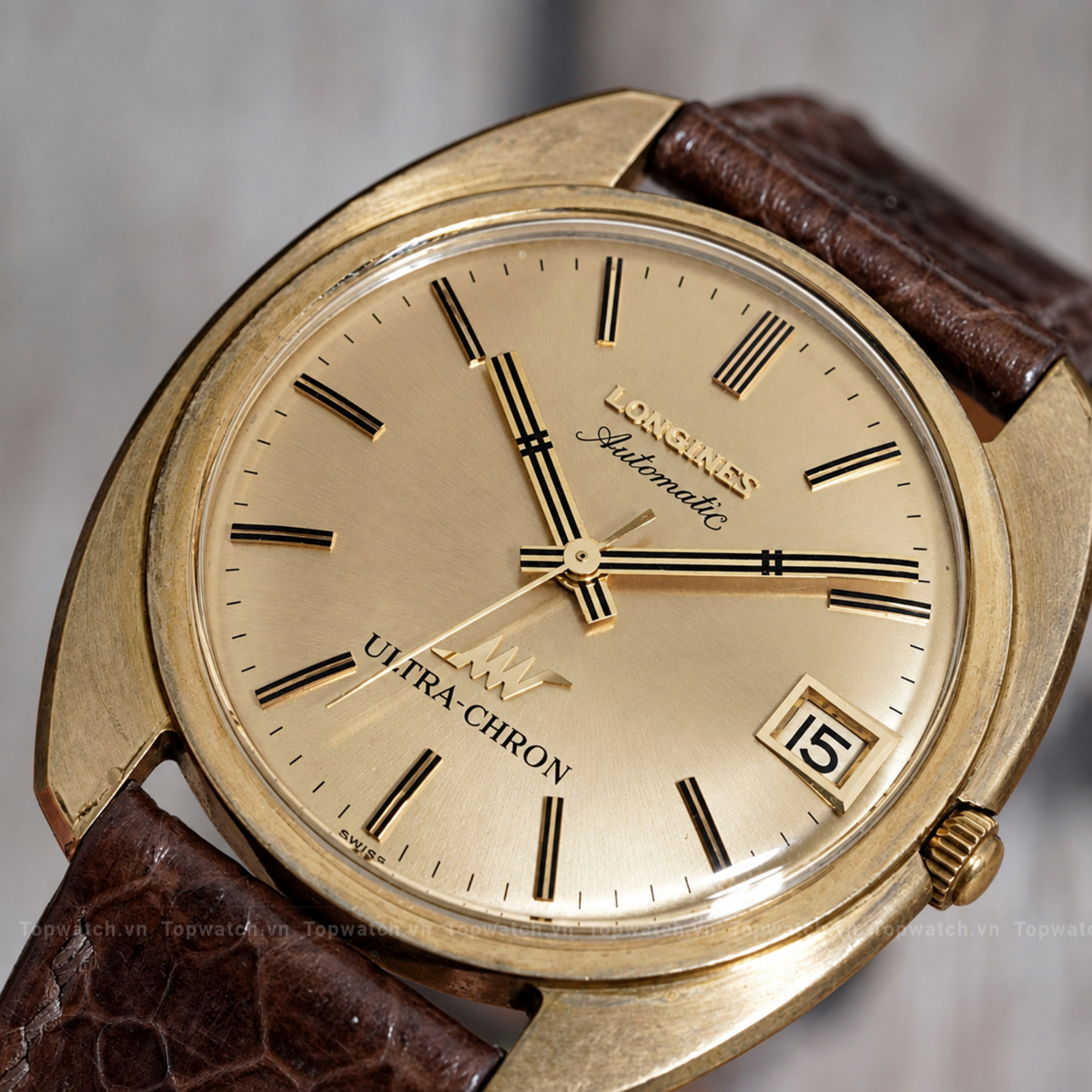 Đồng hồ Longines Ultra Chron Automatic Vintage bọc vàng