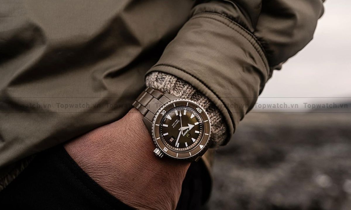 Đồng hồ lặn - Rado Captain Cook High-Tech Ceramic Diver