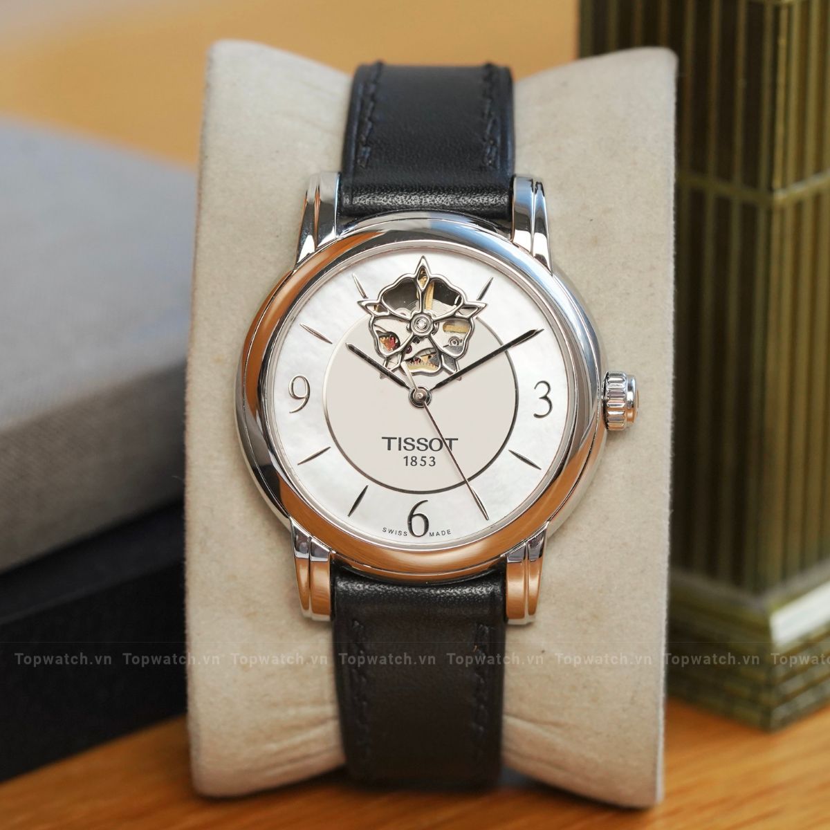 Đồng hồ Tissot Lady Heart T050.207.17.117.04 watch 35mm Đồng hồ Tissot Lady Heart T050.207.17.117.04 watch 35mm