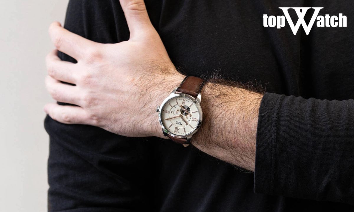 mệnh kim hợp đồng hồ gì