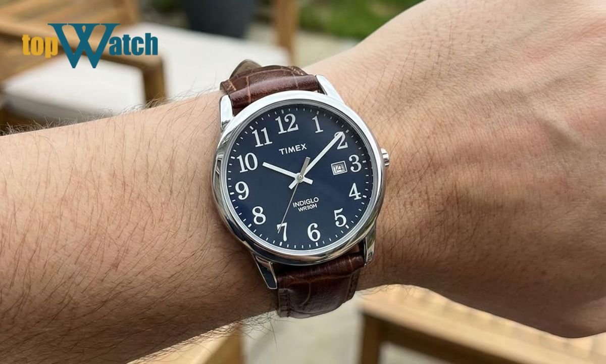 Đồng hồ Timex của nước nào? Có nên mua không? Phần dây da được hoàn thiện mềm mại, ôm tay và mang lại cảm giác đeo thoải mái