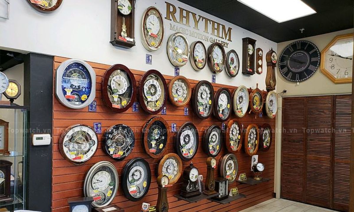 Các mẫu đồng hồ treo tường Rhythm cũng được nhiều người ưa chuộng
