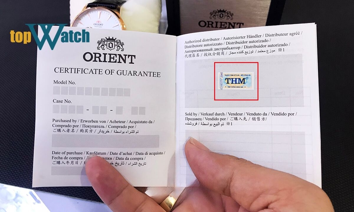 Cách nhận biết đồng hồ Orient chính hãng chính xác, dễ áp dụng Thẻ bảo hành của đồng hồ Orient thường đi kèm tem xác thực chống hàng giả theo quy định