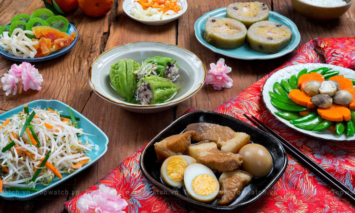 Ngày đầu năm mới nên làm gì? Top 10 việc nên và không nên làm Những món ăn quen thuộc thường thấy trong ngày tết