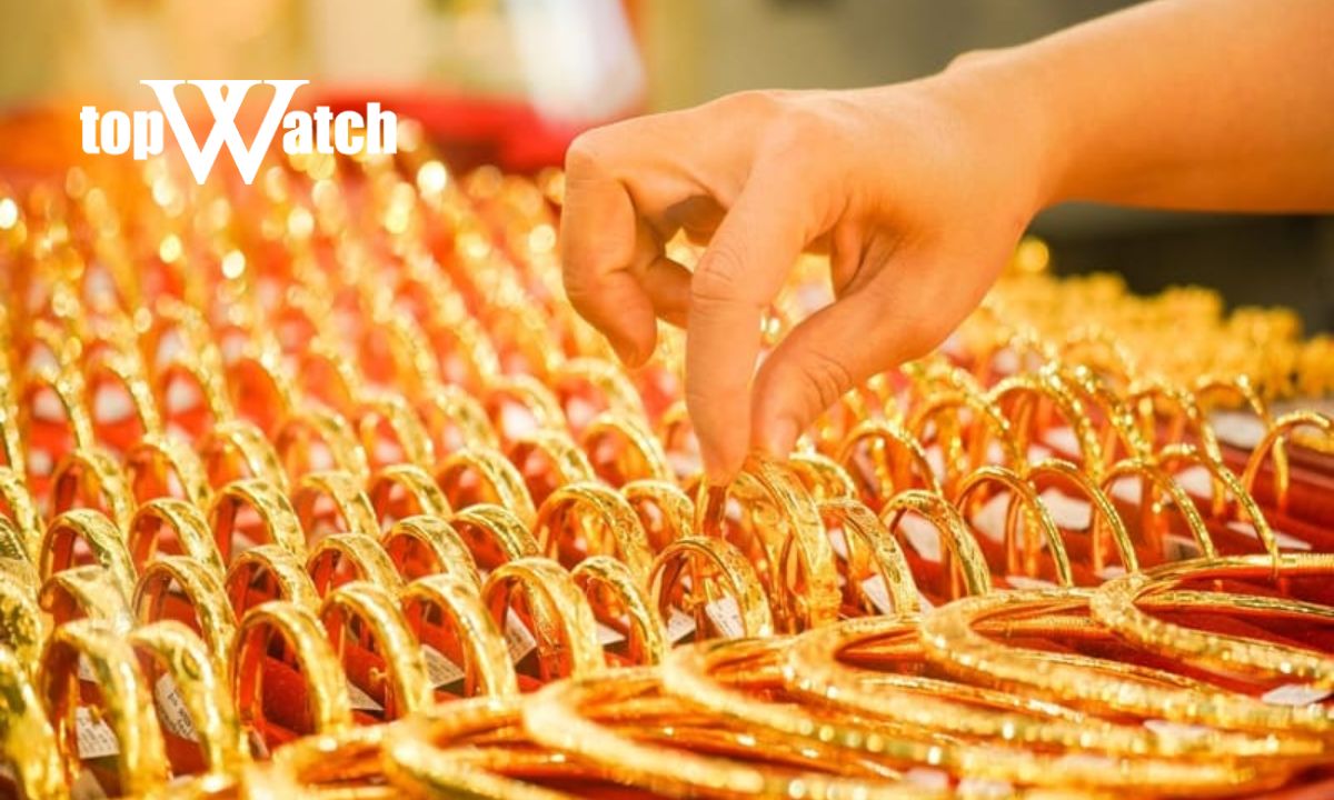 Món quà thiết thực cho những cô nàng yêu thích vàng